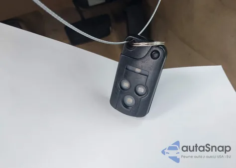 2005 Acura Rl 3.5 from USA, damaged, VIN JH4KB16555C015724